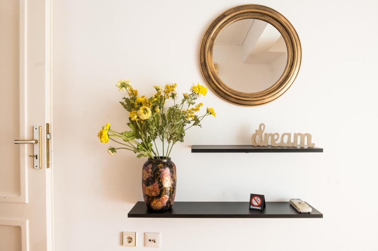 The Home Sweet Home - Family Friendly 2 Floor Apartment كالاماتا المظهر الخارجي الصورة